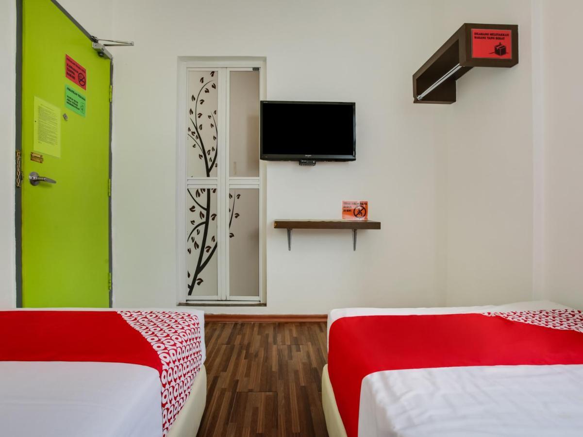 Oyo 89617 Selesa View Hotel Bukit Gambir Exterior photo