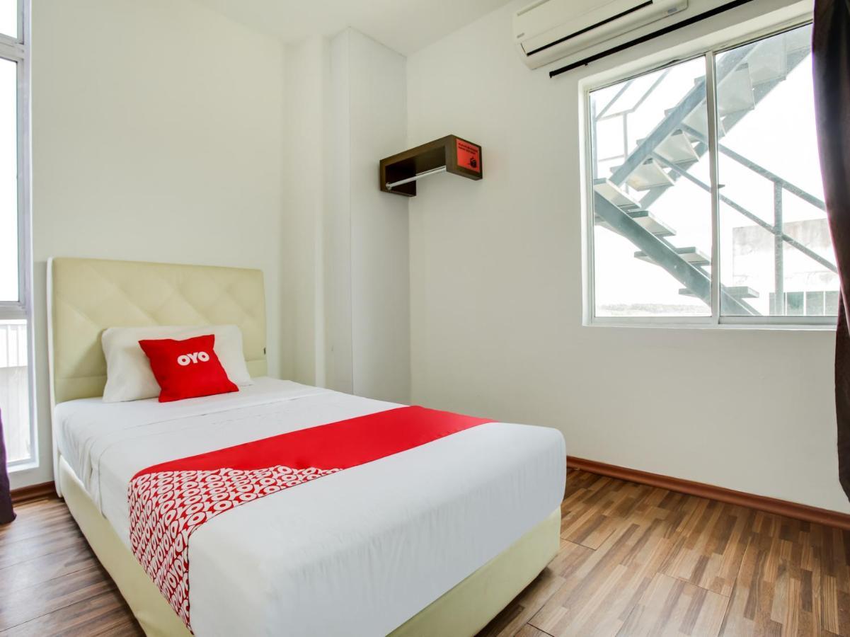 Oyo 89617 Selesa View Hotel Bukit Gambir Exterior photo